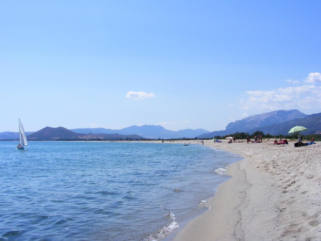 Rotonda Sul Mare Villa Будони Екстериор снимка